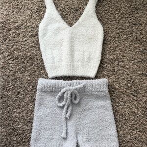 Cozy Women's Two-Piece Sleep Set - Cream Crop Tank & Light Gray Shorts
